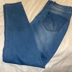 Womans boo boo jeans size 12 stretch pull on
